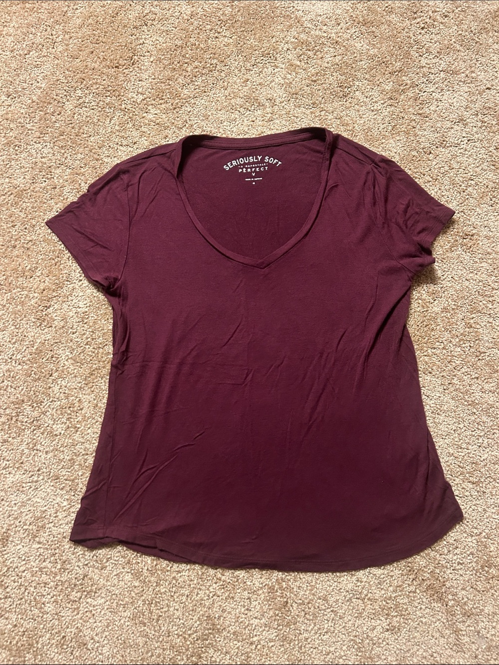 Aeropostale Women's V-Neck Short Sleeve Tee in Burgundy